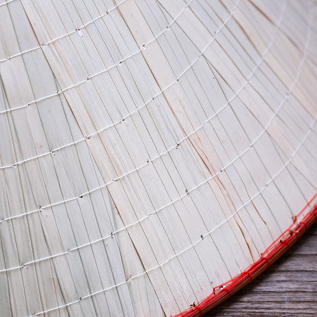 ベトナム文化の象徴 伝統傘 ノン・ラーLサイズ 5 - アップにしてみました