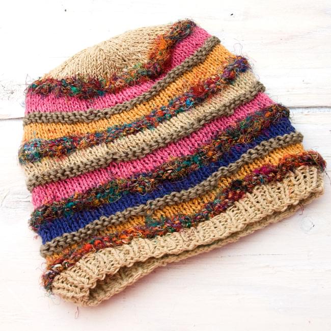 カラフルコットンのボーダーニット帽 【ベージュ】 3 - 平らなところに置いてみました。