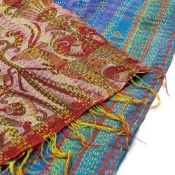 【1点物】インドのカンタ刺繍スカーフ （188cm×50cm）の商品写真