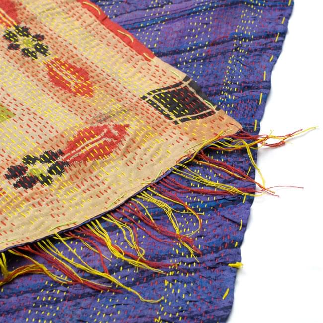 【1点物】インドのカンタ刺繍スカーフ (190cm×46cm) 6 - 反対面を折り返してみました。リバーシブルでお楽しみ頂けます。