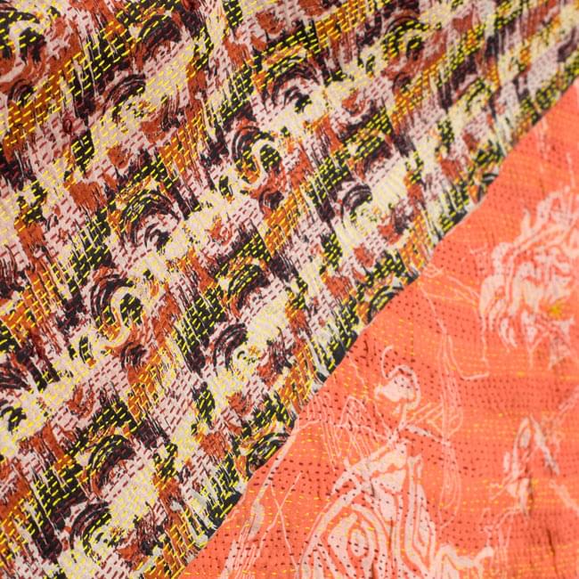 【1点物】インドのカンタ刺繍スカーフ (187-192cm×43cm) 4 - ひと針ひと針丁寧に縫われており、ため息の出る美しさです。