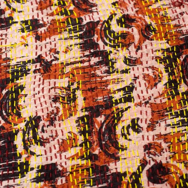 【1点物】インドのカンタ刺繍スカーフ (187-192cm×43cm) 7 - 他の箇所をアップにしてみました。