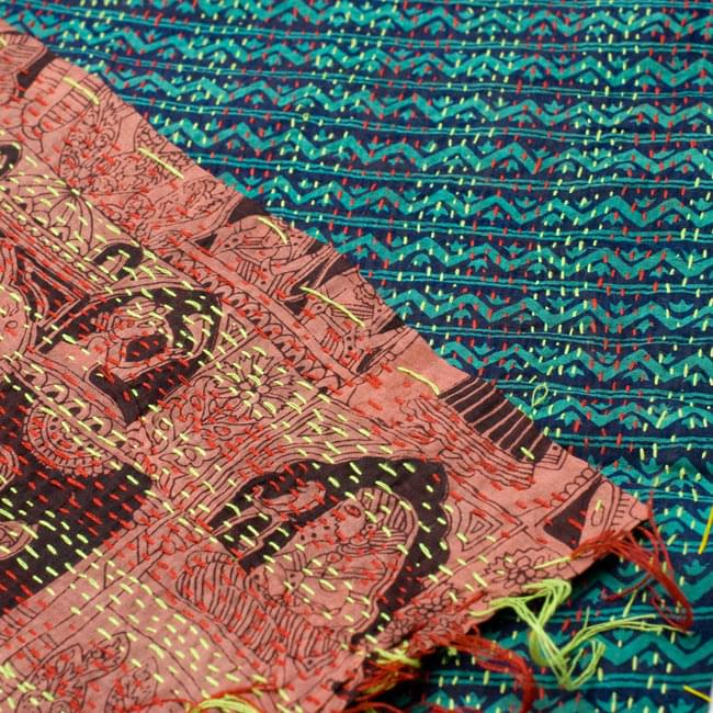 【1点物】インドのカンタ刺繍スカーフ (185cm×46cm) 6 - 反対面を折り返してみました。リバーシブルでお楽しみ頂けます。