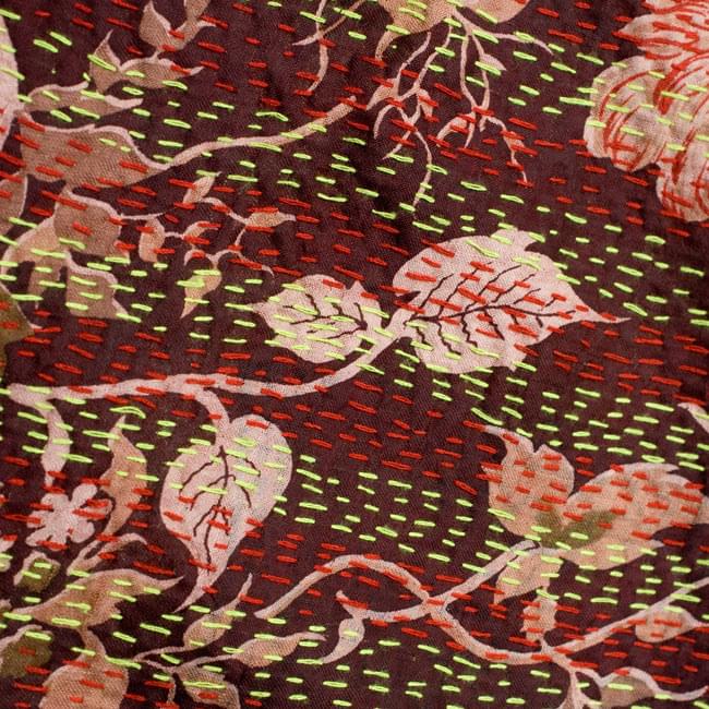 【1点物】インドのカンタ刺繍スカーフ (190cm×48cm) 7 - 他の箇所をアップにしてみました。