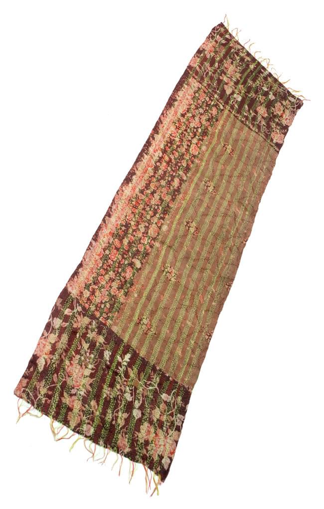【1点物】インドのカンタ刺繍スカーフ (180cm×48cm) 10 - 反対の面の全体像です。