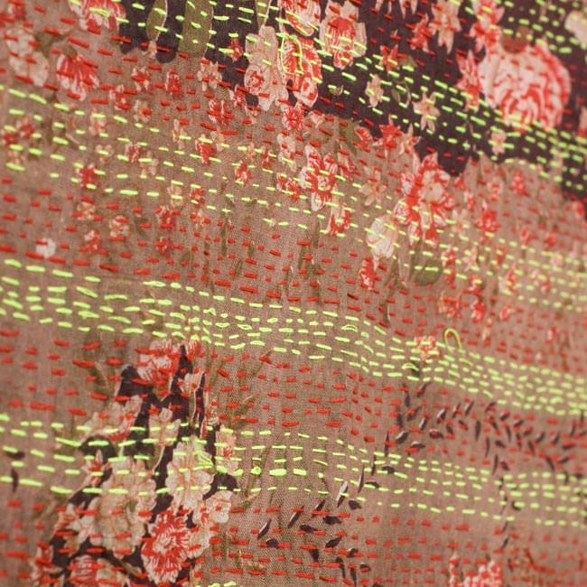 【1点物】インドのカンタ刺繍スカーフ (180cm×48cm) 7 - 他の箇所をアップにしてみました。