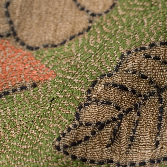 【1点物・インド最高級品】インドのカンタ刺繍ストール 12 - アップにしてみました。