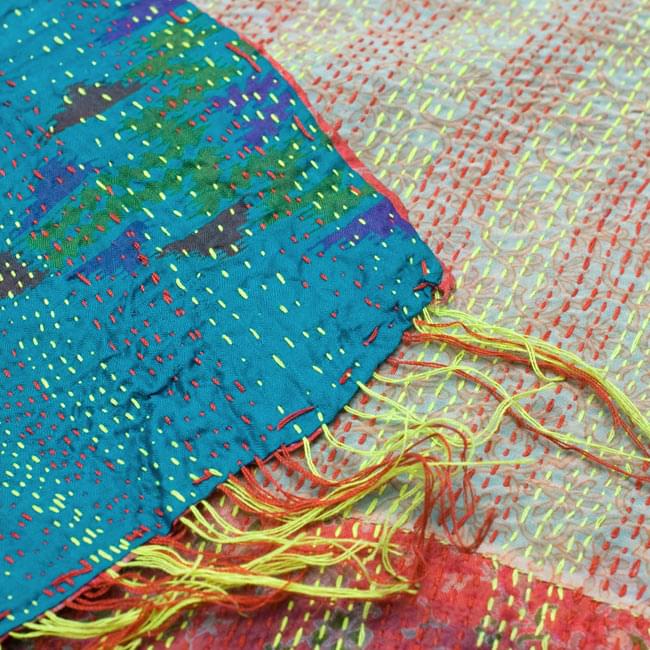 【1点物】インドのカンタ刺繍ショール (232cm×90cm) 8 - 反対面を折り返してみました。リバーシブルでお楽しみ頂けます。