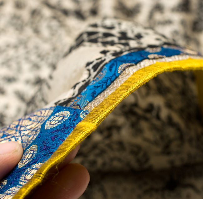 1点物・インド最高級品】インドのカンタ刺繍ストール の通販