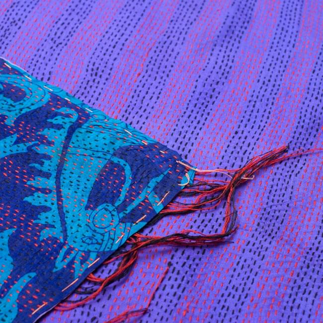 【1点物】インドのカンタ刺繍ショール (200cm×90cm) 8 - 反対面を折り返してみました。リバーシブルでお楽しみ頂けます。