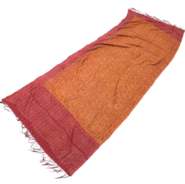 【1点物】インドのカンタ刺繍ショール (235cm×80cm) 9 - 反対の面の全体像です。