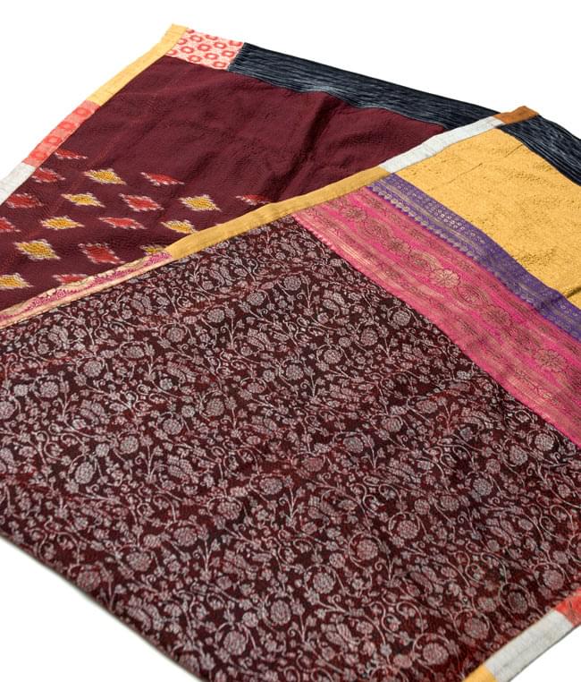 【1点物・インド最高級品】インドのカンタ刺繍ストール 17 - 別の角度から撮ってみました。