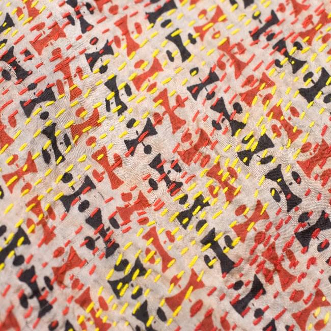 【1点物】インドのカンタ刺繍ショール (190-200cm×78cm) 7 - 他の箇所をアップにしてみました。