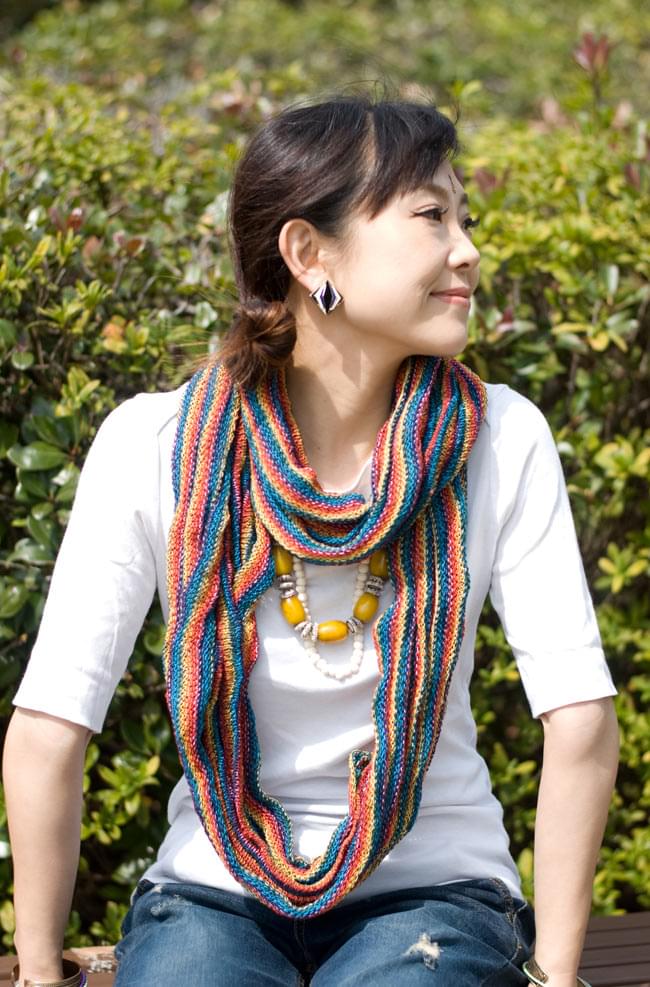 何通りも楽しめる!魔法のスヌード 【レインボー】の写真