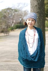 何通りも楽しめる！魔法のスヌード　【ブルーグリーン】の商品写真