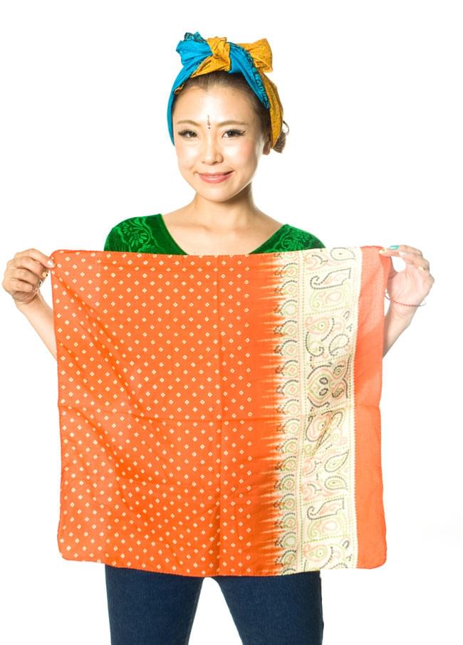 オールドサリーのスカーフ 約55cm×約55cm 【ブラウン系】 6 - 広げるとハンカチサイズ。何に使おうか色々楽しめますね!