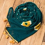 大きな模様の絞り染めドゥパッタ - グリーン＆黄の商品写真