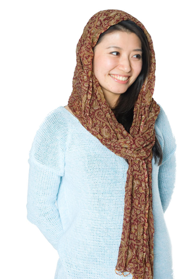 インドの薄ショール クリンクル ドゥパッタ - 黒 ペイズリー 7 - 頭に巻いても民族調で素敵です。