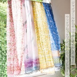 軽やかな肌触り ウッドブロックのコットンショール