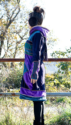 ベルベット生地のパッチワーク・トライバルコート - サブ3