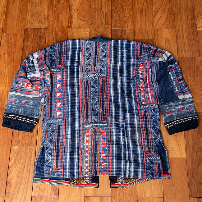 【一点物】黒モン族の藍染刺繍ジャケット 12 - ジャケットの背面です