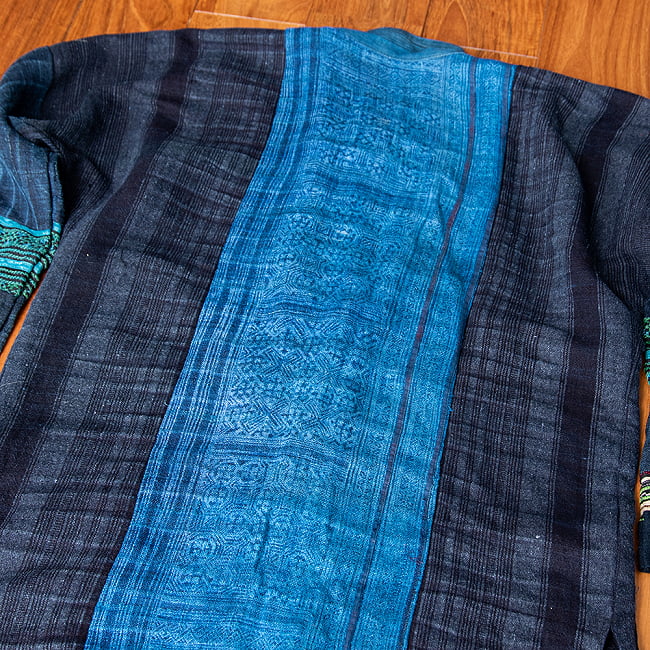 【一点物】黒モン族の藍染刺繍ジャケット 13 - 拡大写真です