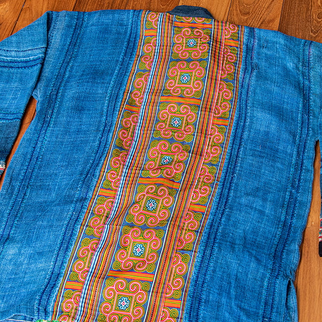 【一点物】黒モン族の藍染刺繍ジャケット 13 - 拡大写真です