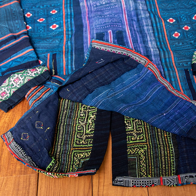【一点物】黒モン族の藍染刺繍ジャケット 15 - 拡大写真です