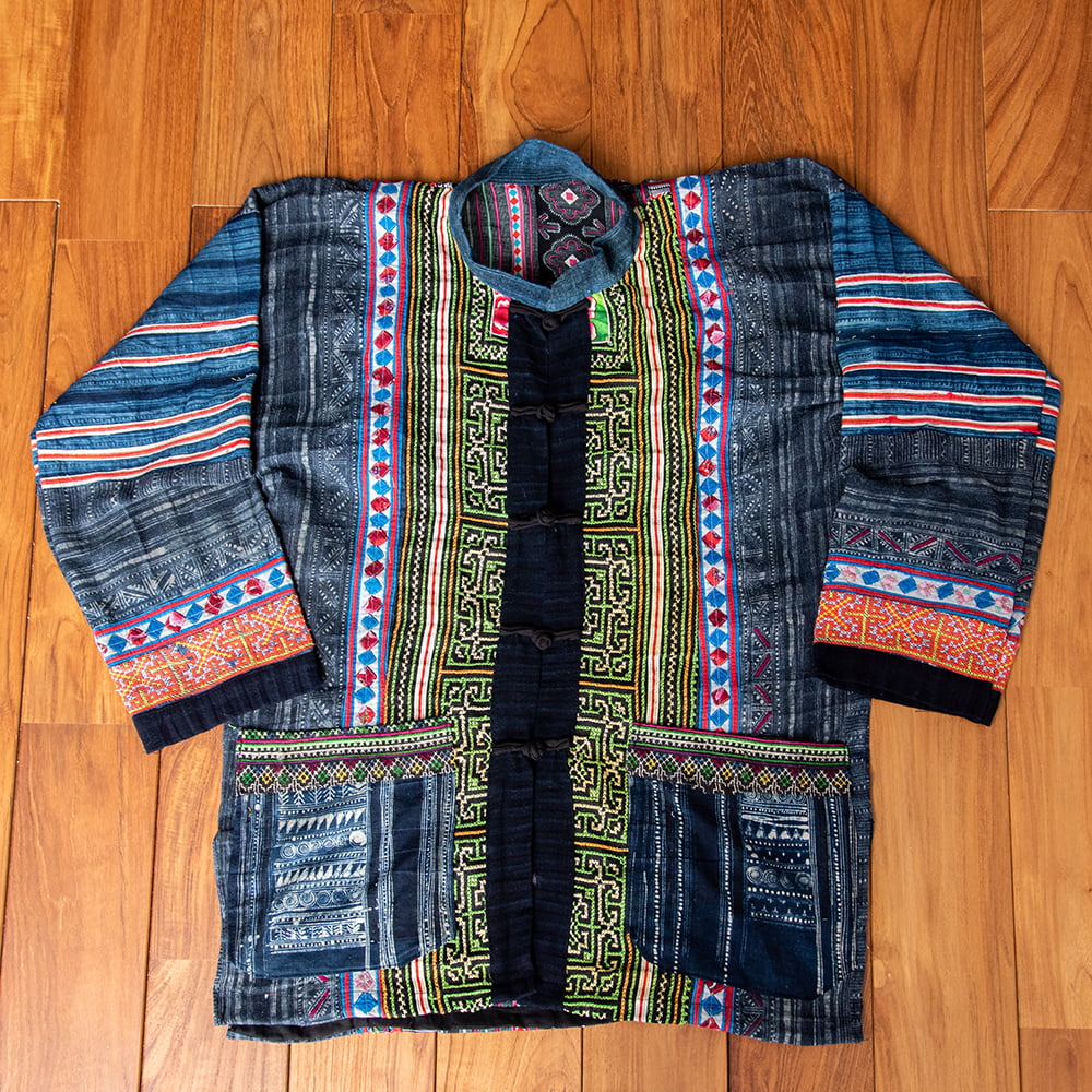 【一点物】黒モン族の藍染刺繍ジャケット