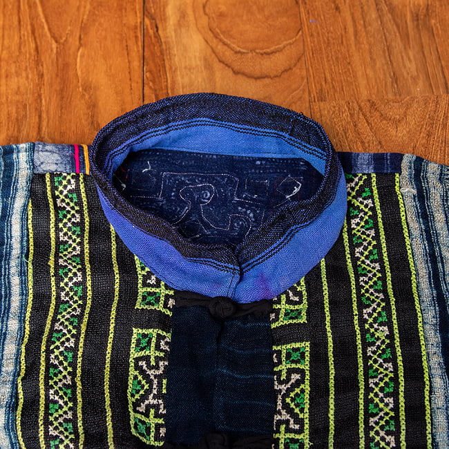 【一点物】黒モン族の藍染刺繍ジャケット 9 - 首周りです