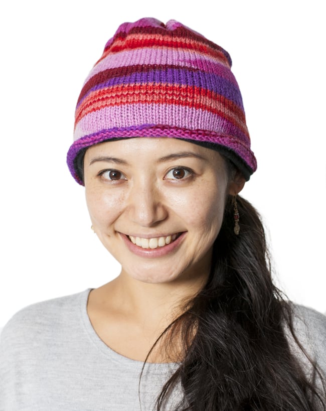 ウールン・ロールハット 【ピンク×紫】 5 - 秋〜冬シーズンのファッションのアクセントにどうぞ。