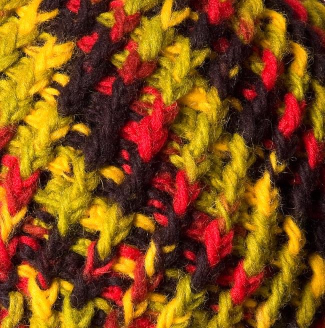 耳あて付きウールン・ニット帽 ラスタ 4 - 素材がわかるよう、アップにしてみました。