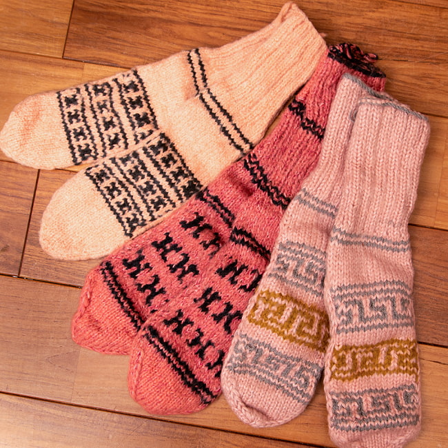足元を優しく彩る マナリの靴下 - シンプルアクリル 21 - 選択12：ピンク