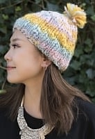 ポンポン付き もこもこニット帽-フリース付き　水色黄色ピンク