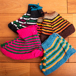 おばあちゃんの手編み 懐かしいデザイン マナリの靴下  - サブ5