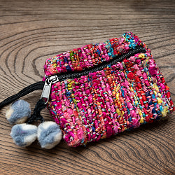 リサイクルシルクのポンポン付きポーチ - サブ2