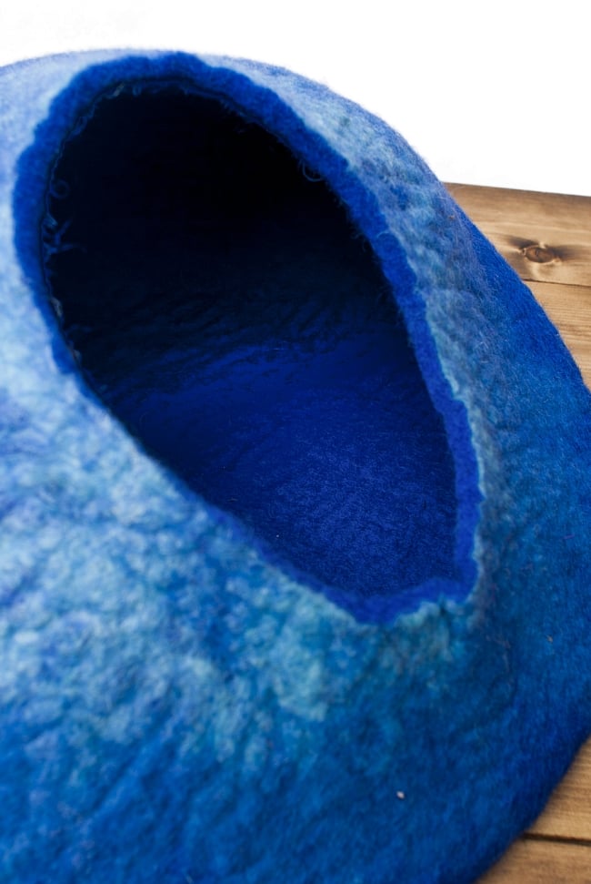 ネパールフェルトのキャットハウス 富士山 5 - 内部の様子です。