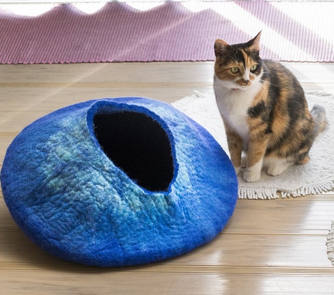 ネパールフェルトのキャットハウス 富士山の写真ペット用品,猫ハウス,キャットハウス,フェルト,フェルトハウス