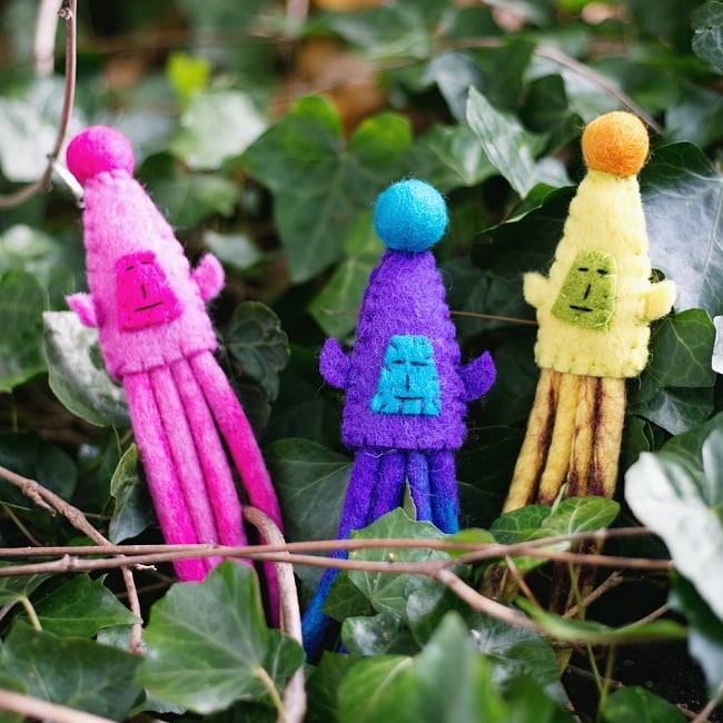 ニヒルないか？ - パープル 7 - とってもかわいいフェルトのゆるキャラです