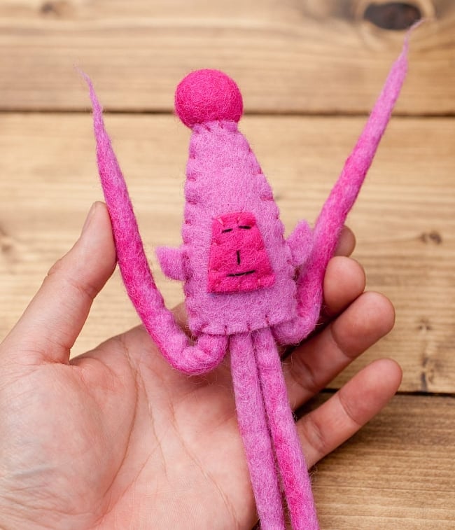 ニヒルないか? - レッド 4 - やわらかいフェルト素材です