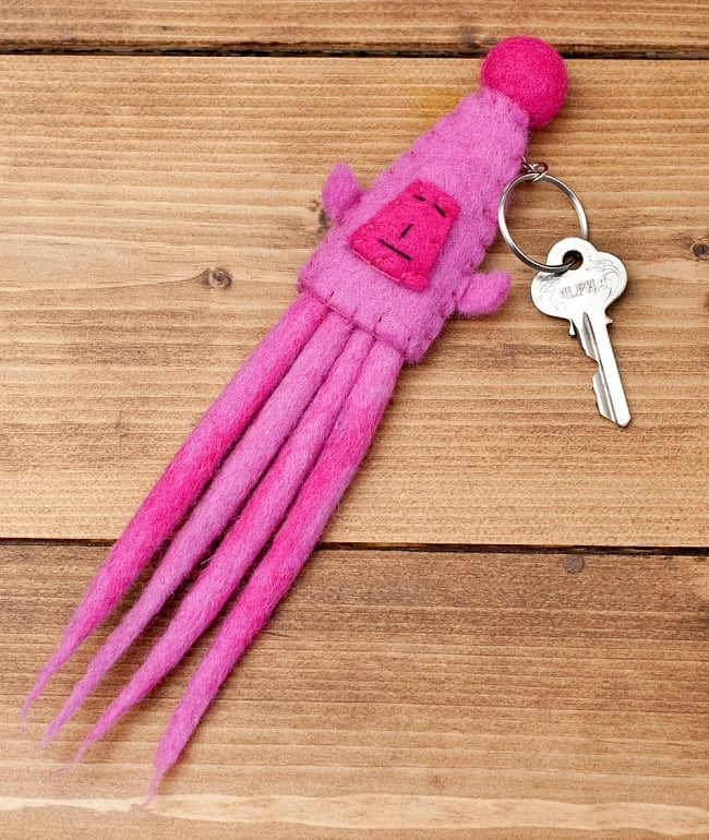 ニヒルないか? - レッド 5 - キーホルダーとして使えます。これなら鍵も無くさなそう……!