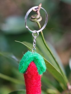 縁起物!フェルトの魔除け唐辛子キーホルダー - サブ2