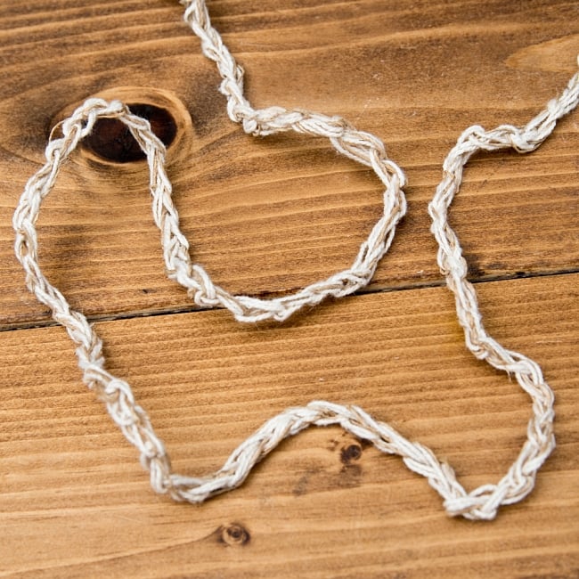 ヘンプとコットンのショルダーポーチ 5 - 紐を拡大してみました。