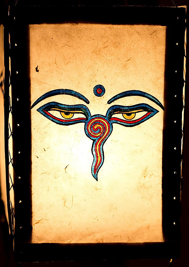 ロクタ紙ブッダアイ柄ランプシェード（4面タイプ） 2 - 正面から