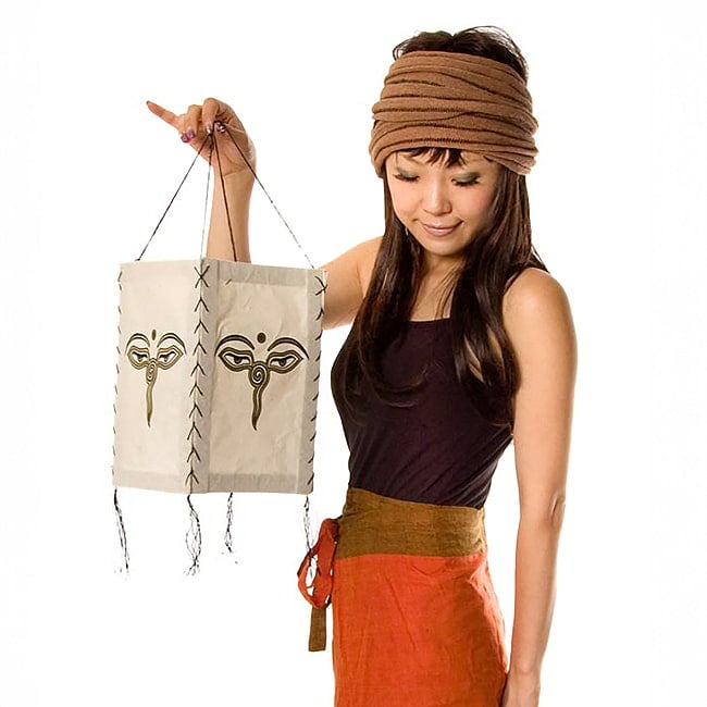 ロクタ紙 -四面ランプシェード 4 - これくらいのサイズ感になります。