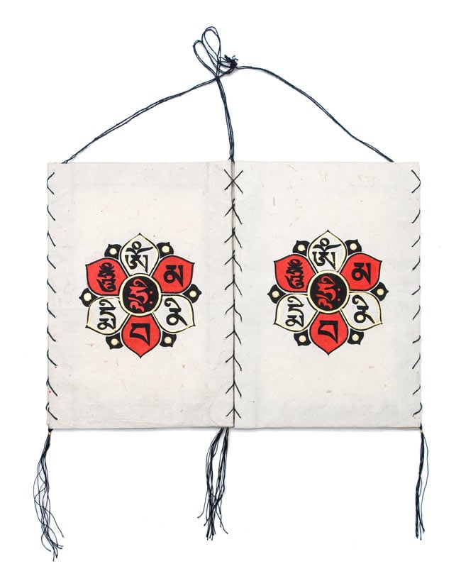 ロクタ紙 -四面ランプシェード 3 - ロクタ紙の素材を生かしたシンプルなデザインです。