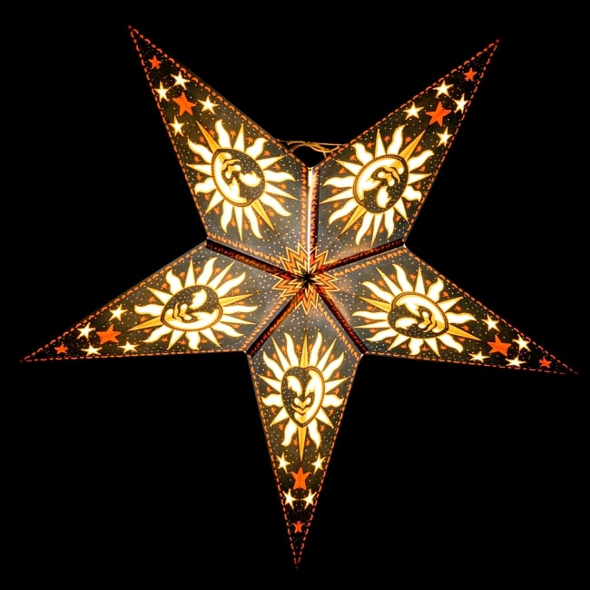 星型ランプシェード〔インドクオリティ〕 - スーリャ 3 - 暖色クリアタイプの電球を使ってみたところです
