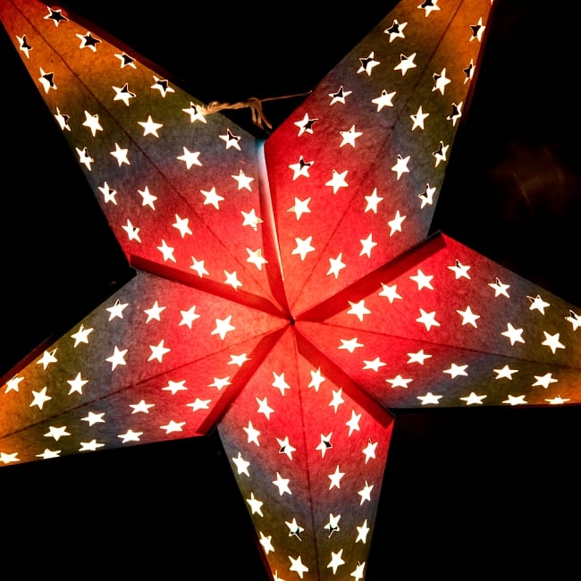 星型ランプシェード〔インドクオリティ〕 - 星空レインボー 4 - 拡大写真です