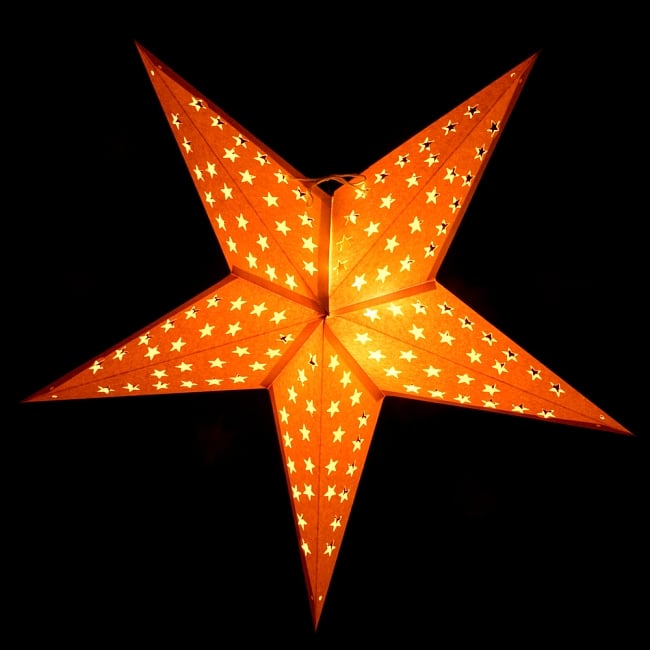 星型ランプシェード〔インドクオリティ〕 - 星空イエロー 3 - 暖色クリアタイプの電球を使ってみたところです