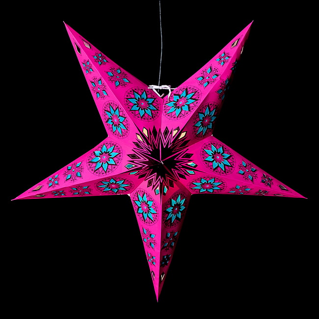 星型ランプシェード〔インドクオリティ〕 - ピンク 4 - 明るい場所での写真です
